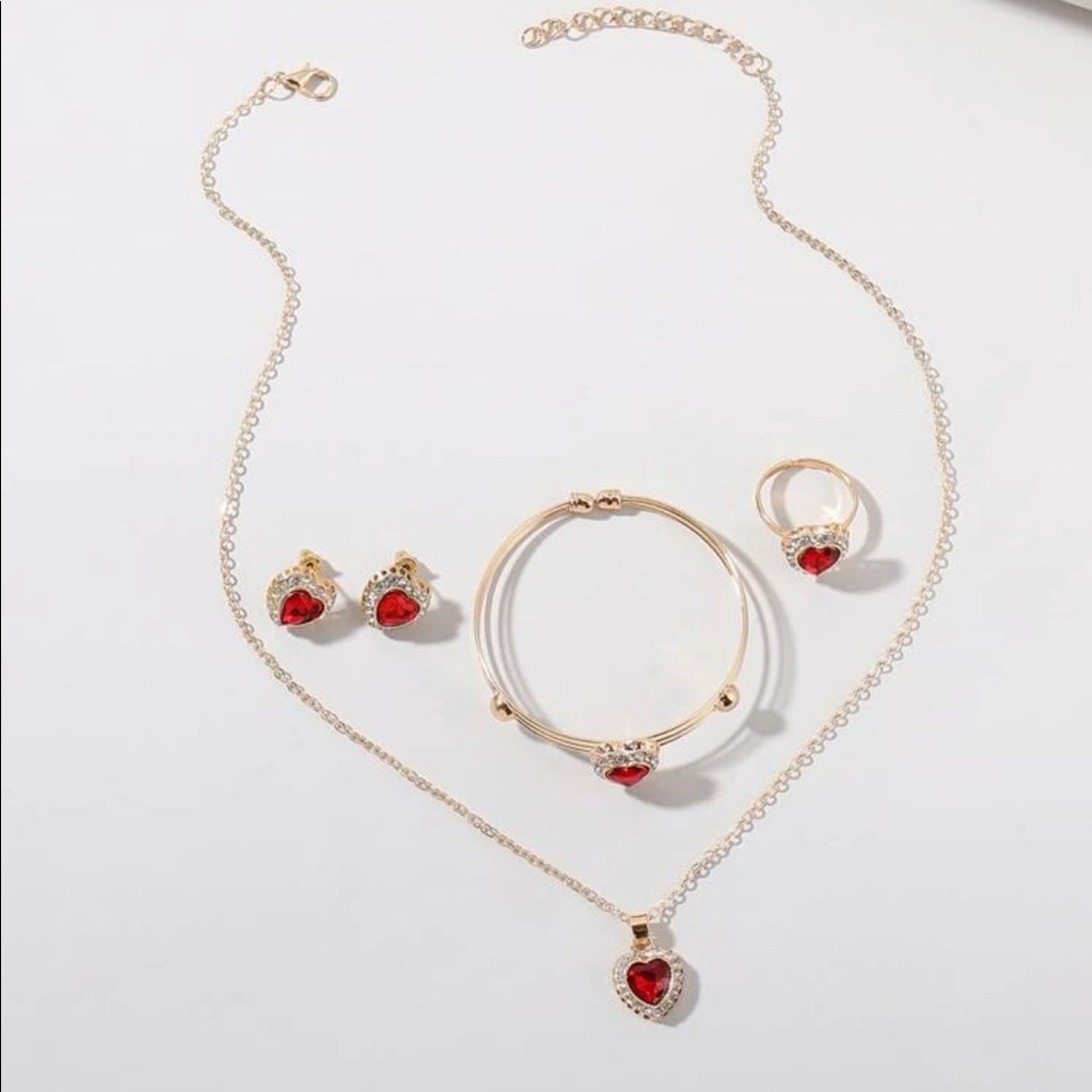 3/20 🔷 Beautiful 5 pcs jewelry set